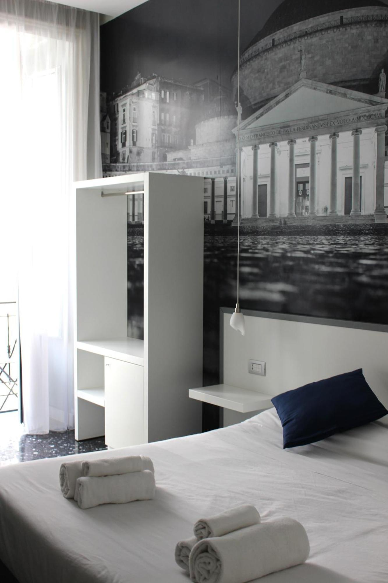 Beverello Rooms Naples Luaran gambar